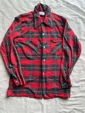 Vintage Kmart Red and Black Plaid Men's Shirt - Classic Flannel Style